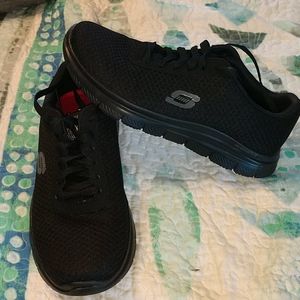 Mens Skechers Work Shoes 7.5 (Woman's 9)